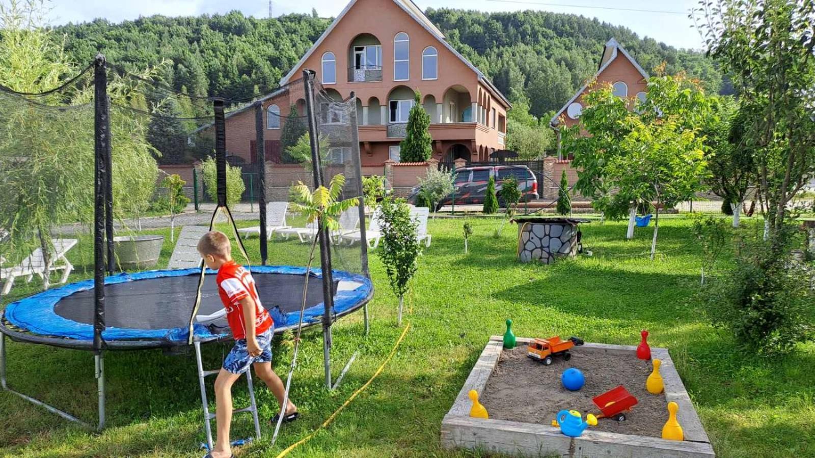 Фазенда "Змерега" Solotvyno Ngoại thất bức ảnh